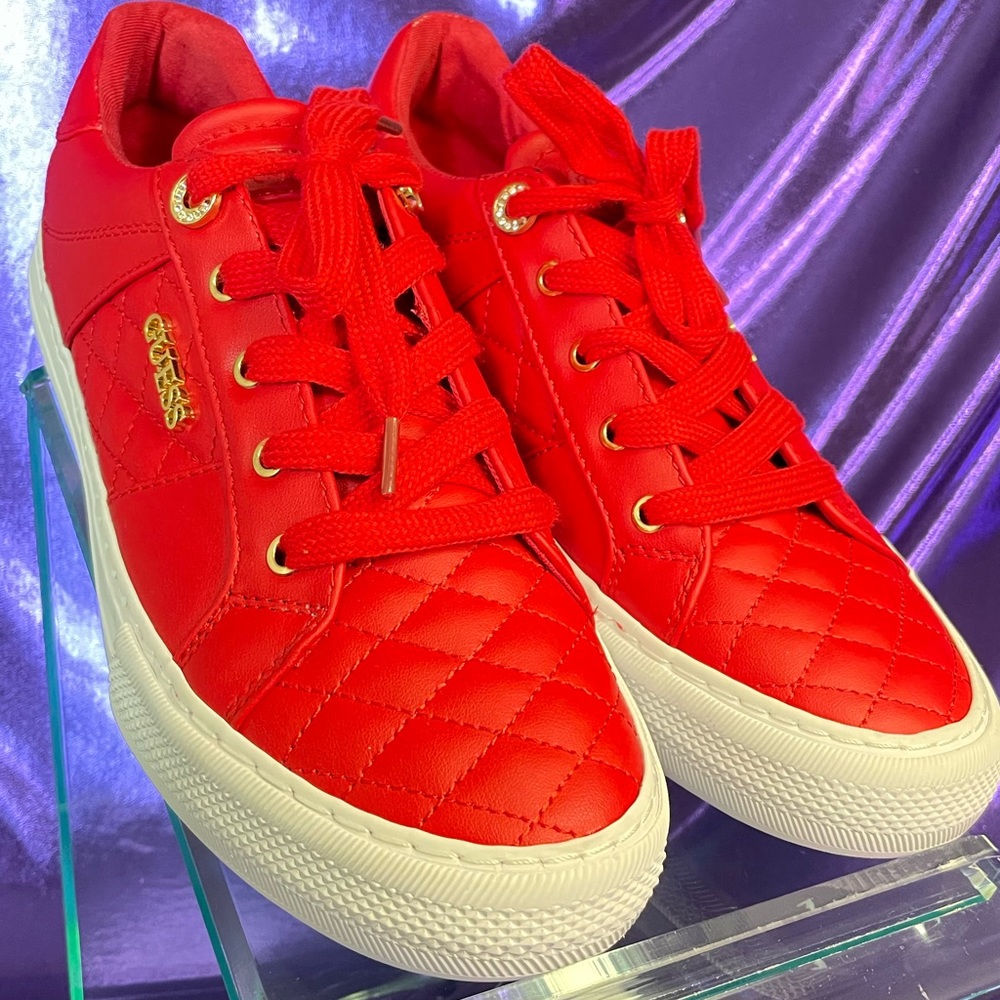 Guess Women's Loven Casual Sneakers (NEW)